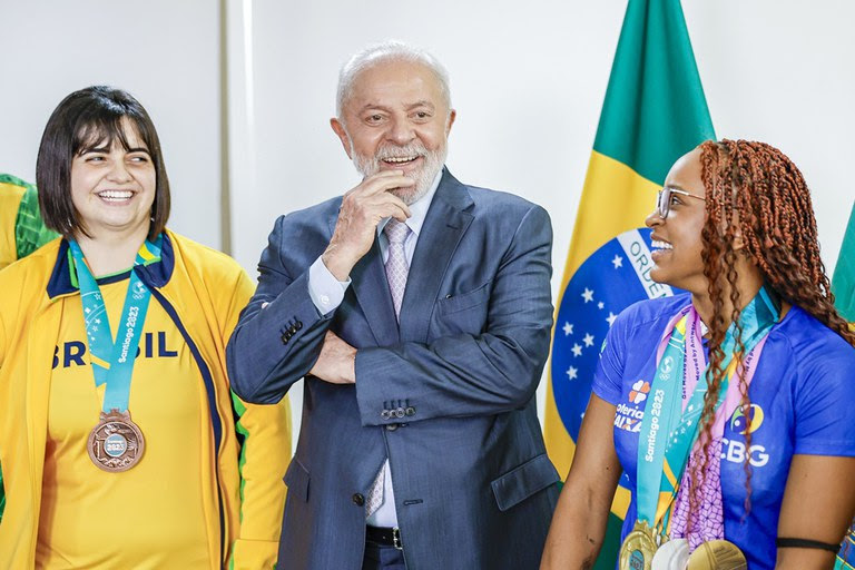 Presidente recebe medalhistas das melhores campanhas do País na história do Pan e do Parapan
