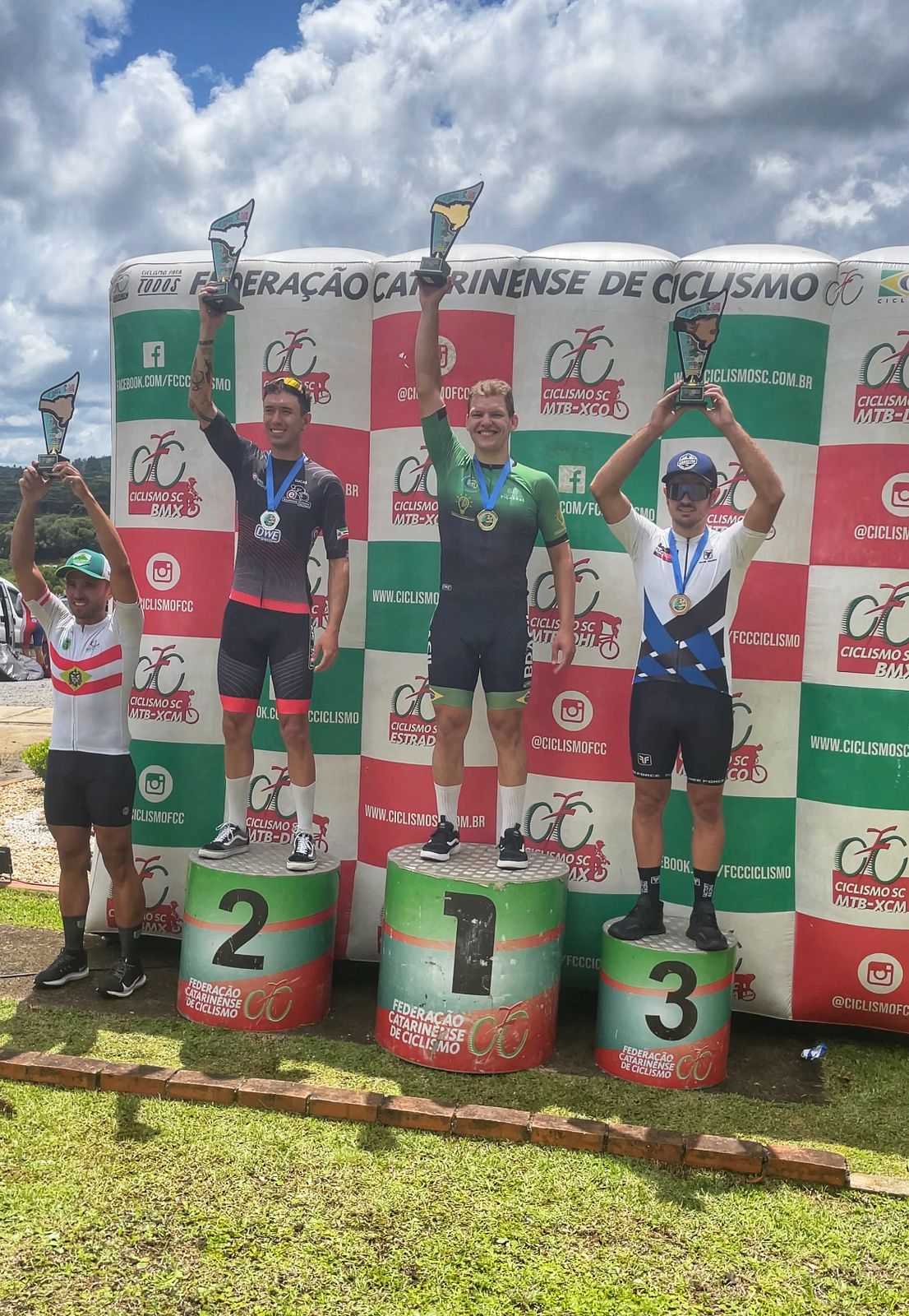 Ciclista de Balneário Piçarras se destaca no 8° Tour de Santa Catarina