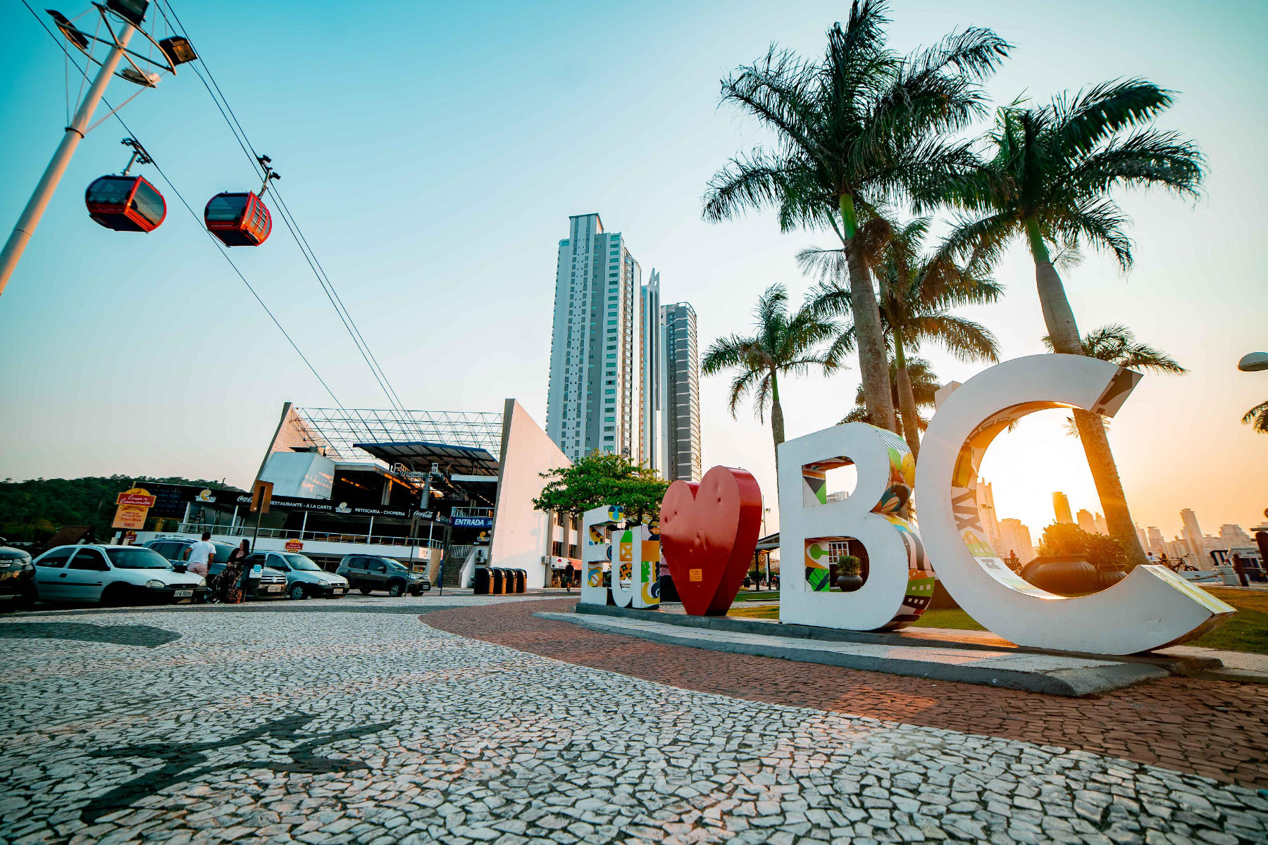 Routes América na Colômbia: CCR Aeroportos promove seus destinos no maior evento de rotas aéreas da América