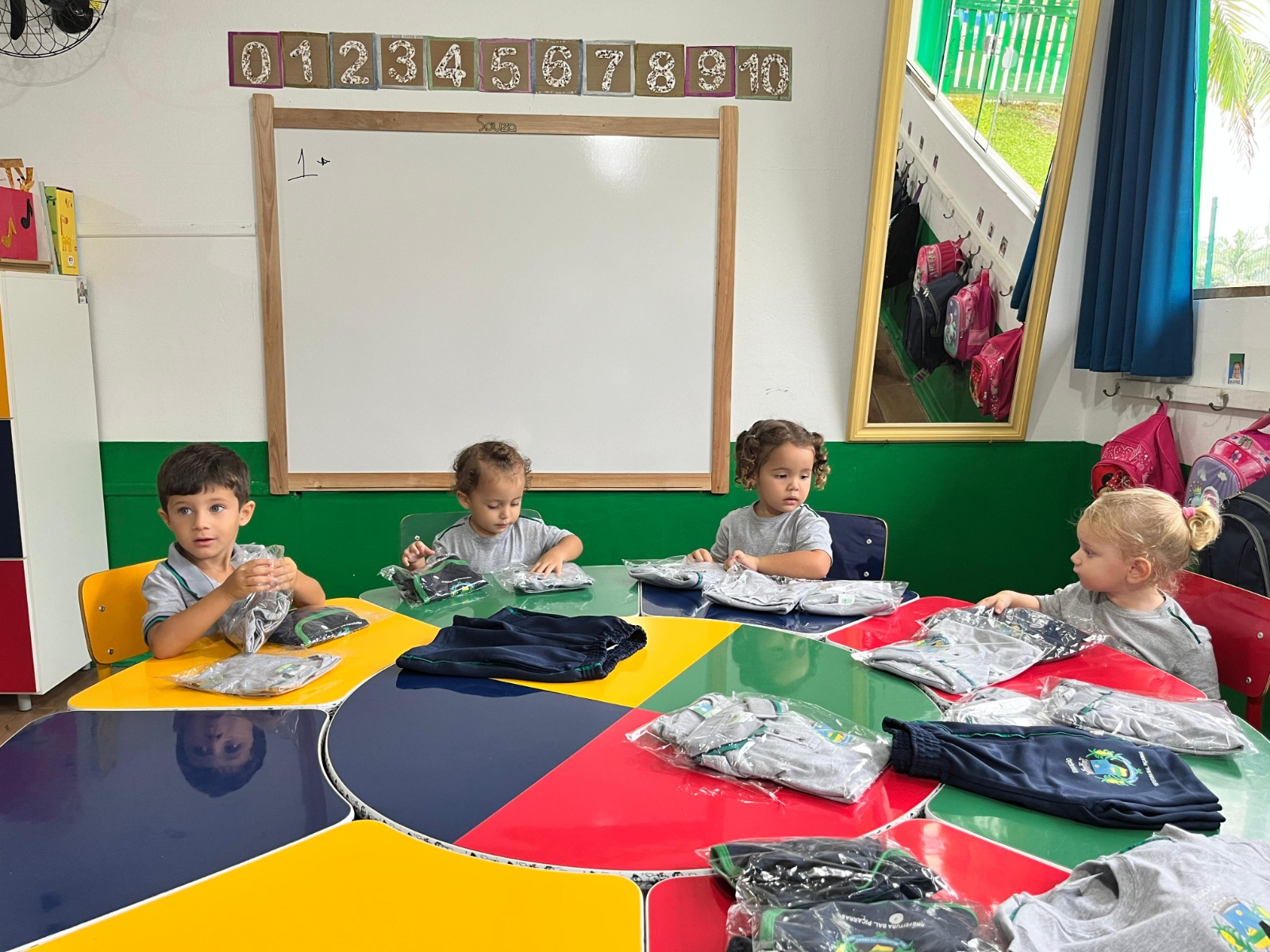 Balneário Piçarras investirá R$ 3,9 milhões em uniformes escolares em 2024