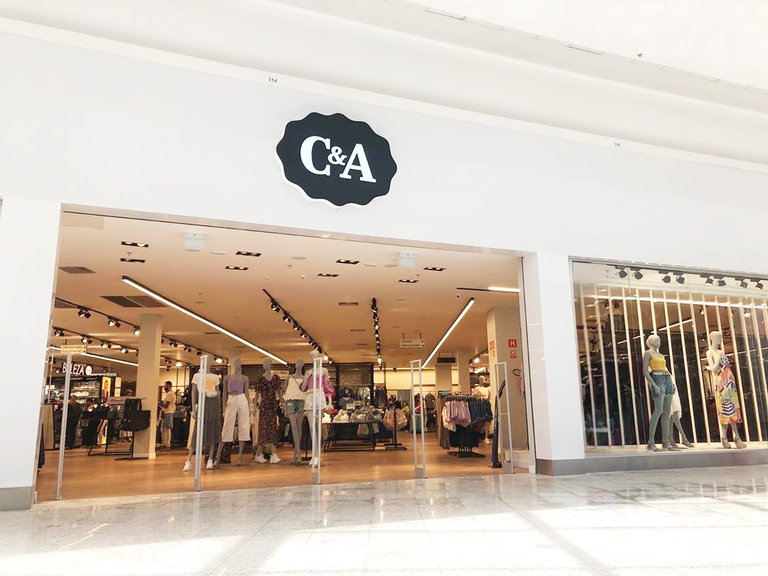 C&A inaugura loja no Itajaí Shopping com soluções digitais e novo formato clean e intuitivo