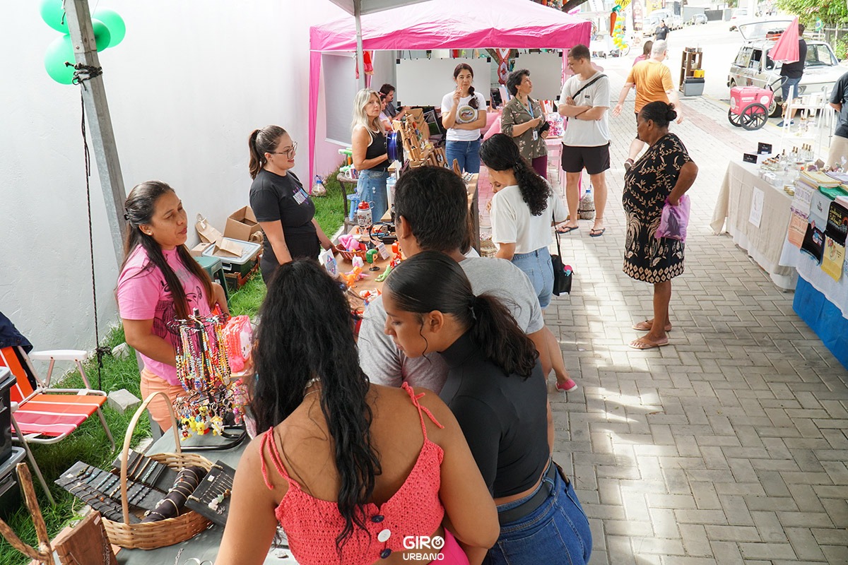 Dia do Vinil: Feira Mar & Arte com temática vintage acontece nesse sábado, 20