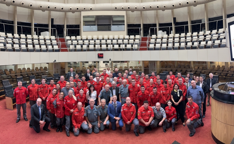 Bombeiros Voluntários são homenageados na Assembleia Legislativa