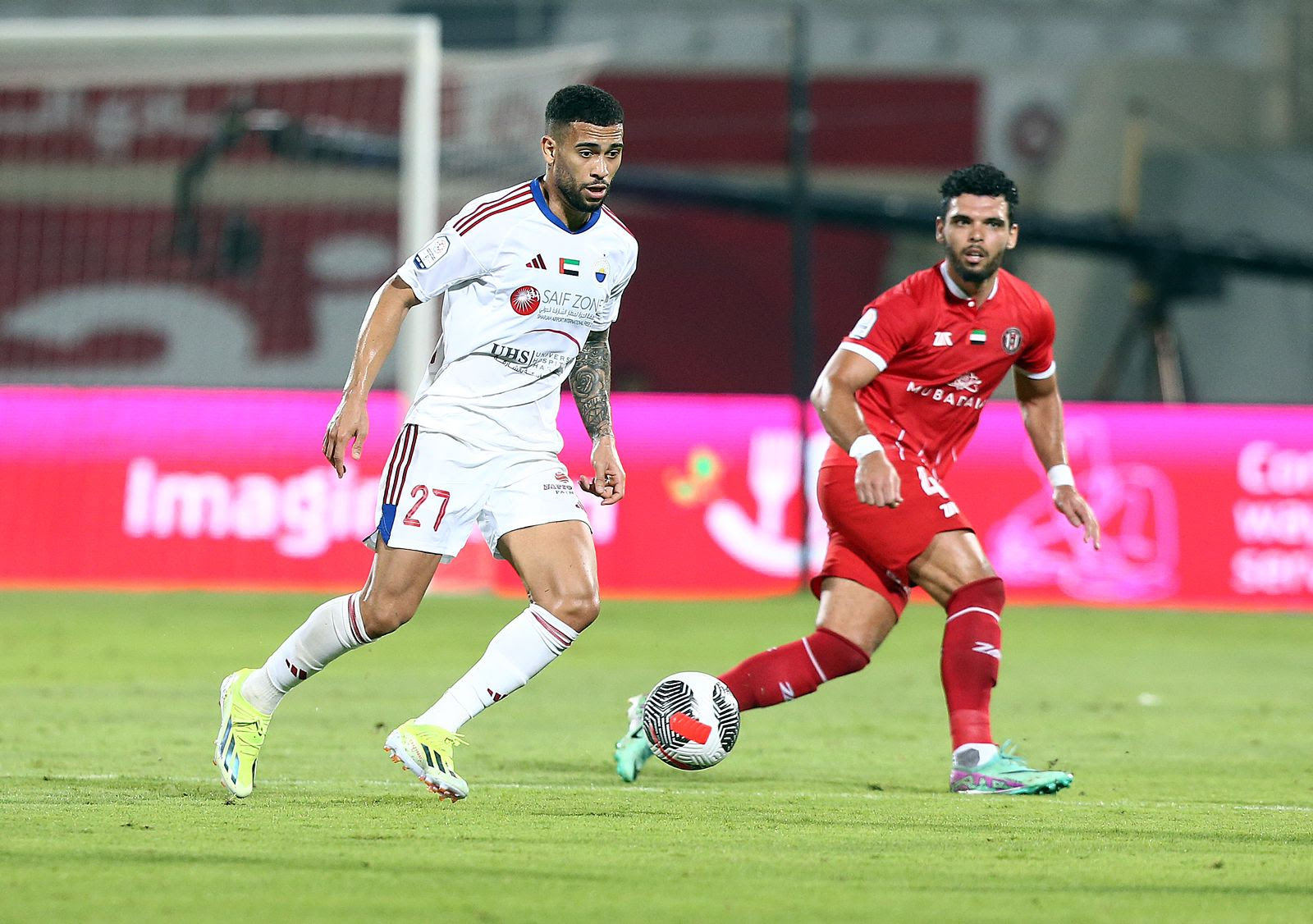 Liga dos Emirados Árabes: No dia do seu aniversário, Luan Pereira marca pelo Sharjah FC