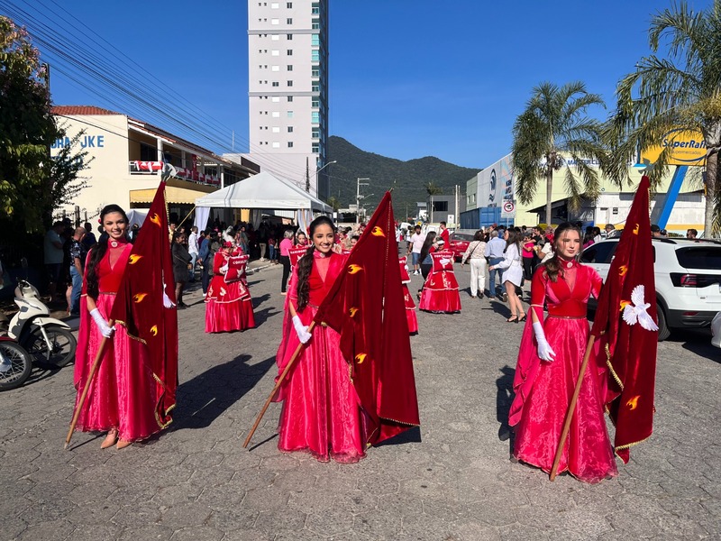 Porto Belo se prepara para mais uma Festa do Divino