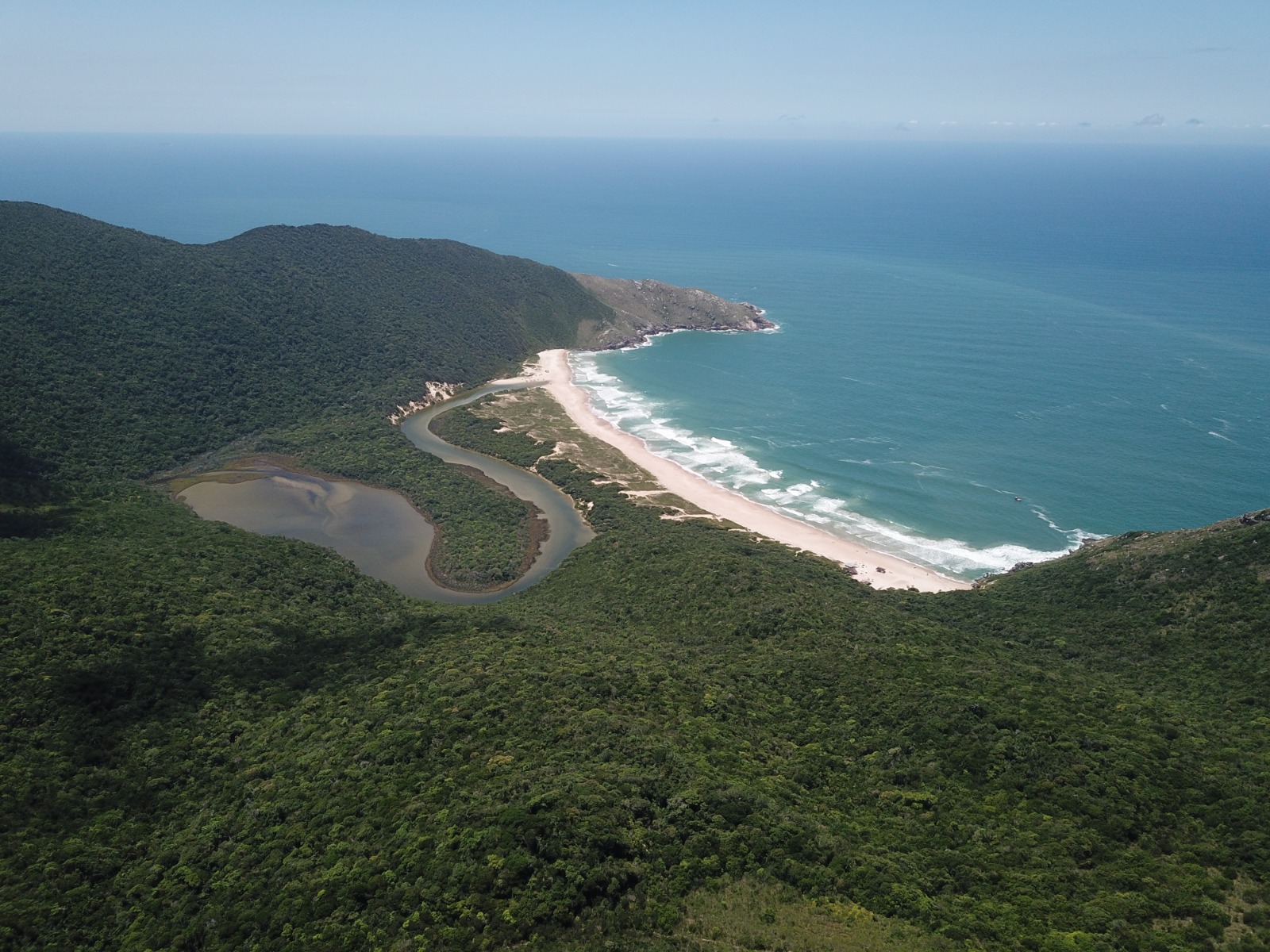 Prefeitura de Florianópolis entrega planos de manejo de sete unidades de conservação municipais