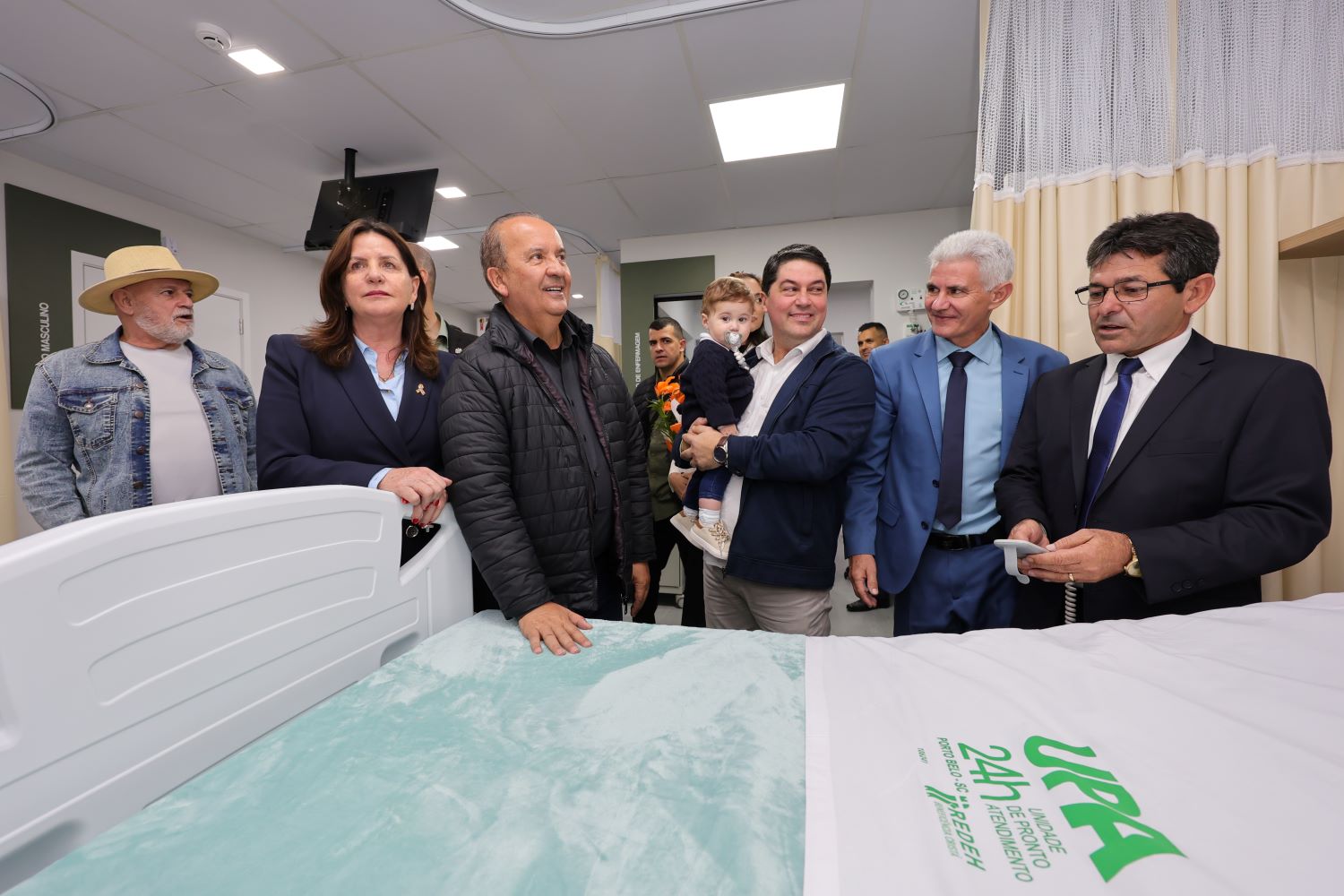 Jorginho Mello participa da inauguração da primeira UPA 24h de Porto Belo