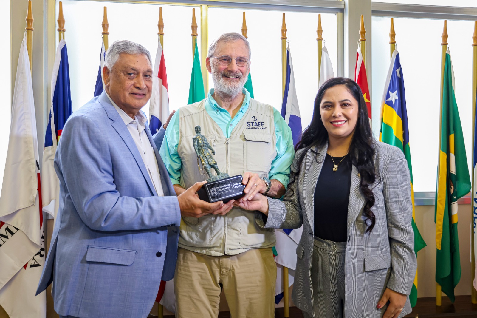 Reverendo Franklin Graham, filho de Billy Graham, recebe homenagem por ajuda ao Rio Grande do Sul