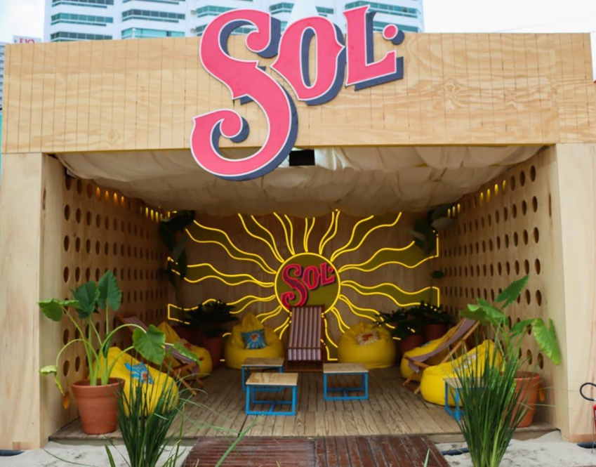“Cerveja Sol” reforça presença em esportes. Anuncia patrocínio no “Mundial de Beach Tennis” em Balneário Camboriú “Cerveja Sol” reforça presença em esportes. Anuncia patrocínio no “Mundial de Beach Tennis” em Balneário Camboriú
