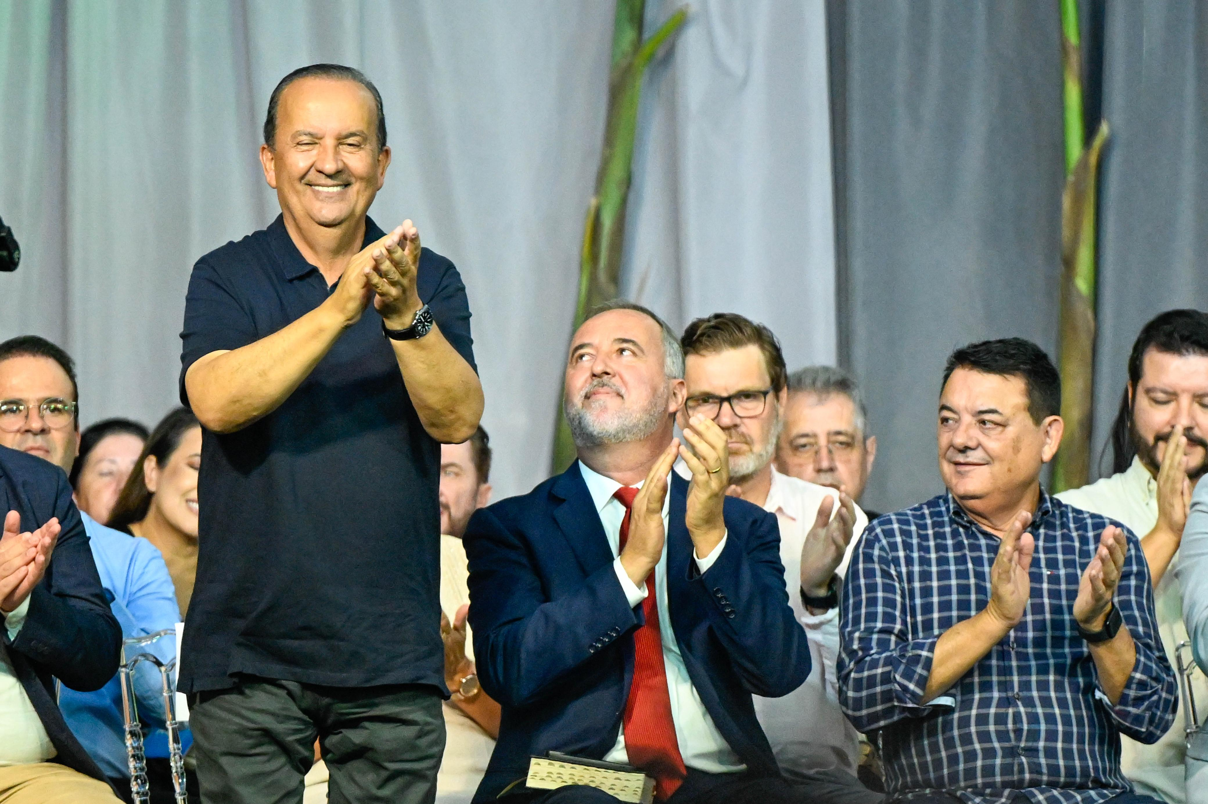 Governador “Jorginho Mello” prestigia a 31ª Festa dos Pescadores em Penha Governador “Jorginho Mello” prestigia a 31ª Festa dos Pescadores em Penha