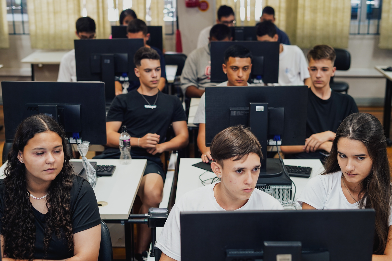 Dia Mundial da Educação: Estado aposta em ações inovadoras no ensino e valorização dos profissionais Dia Mundial da Educação: Estado aposta em ações inovadoras no ensino e valorização dos profissionais