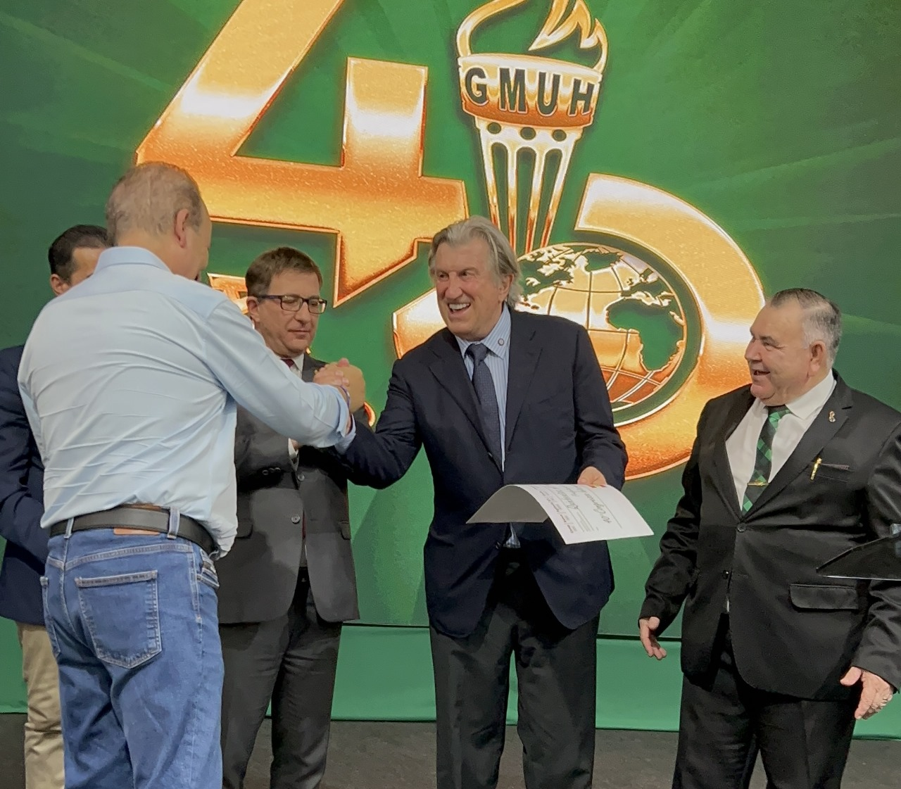 Prefeito de Camboriú participa da abertura oficial do Gideões 2025 Prefeito de Camboriú participa da abertura oficial do Gideões 2025