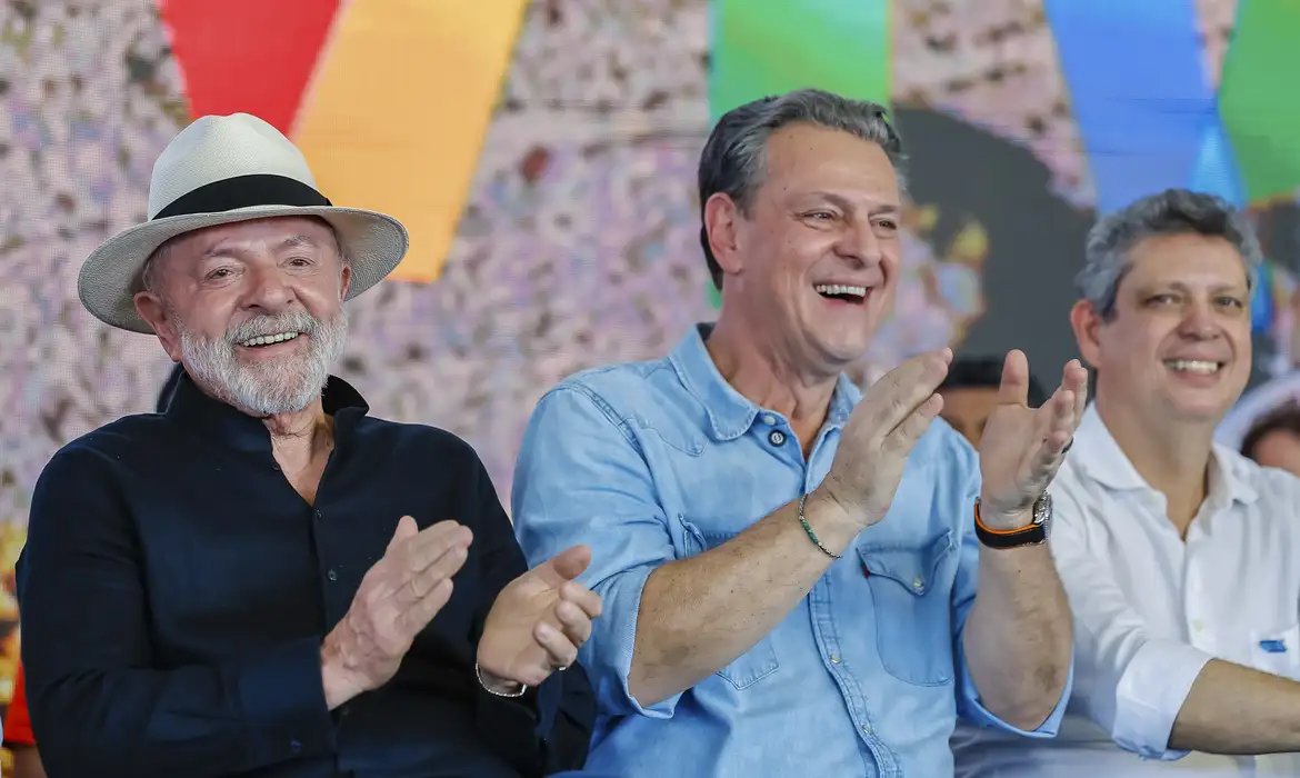 Lula lança programa para recuperar solo de agricultores familiares Lula lança programa para recuperar solo de agricultores familiares