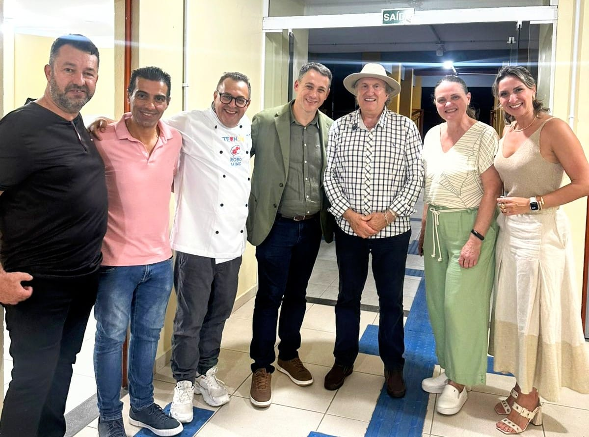 Camboriú é a primeira cidade do Brasil a adotar o projeto “Tech Chef” na rede pública de ensino