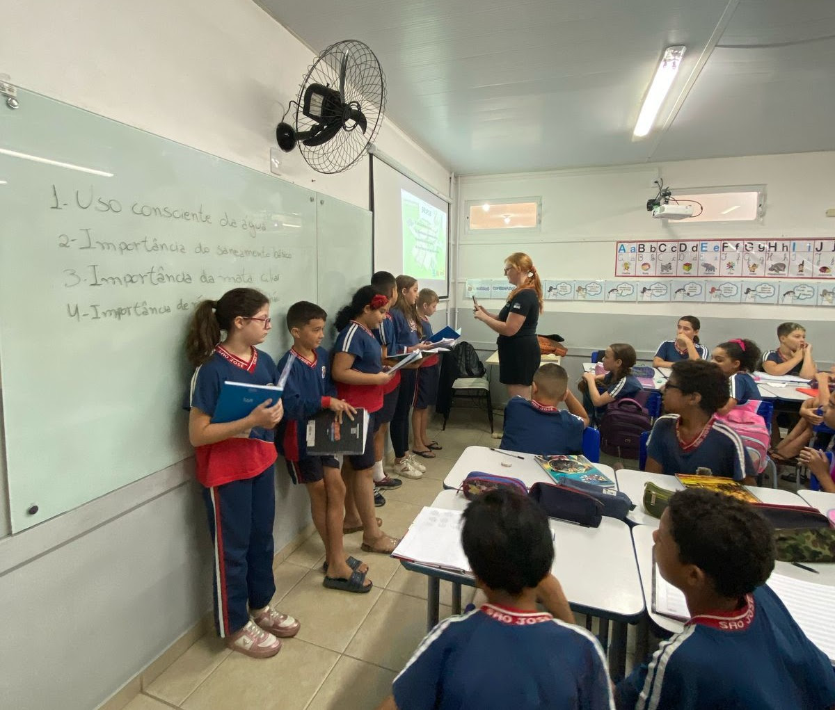 CASAN promove projeto de Educomunicação com estudantes de São José CASAN promove projeto de Educomunicação com estudantes de São José