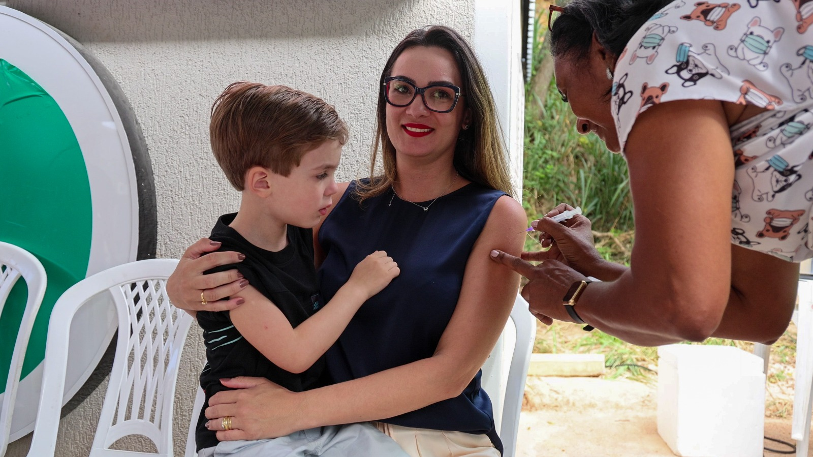 Santa Catarina se mobiliza para “Dia D de Vacinação”, contra a gripe neste sábado e amplia para toda a população Santa Catarina se mobiliza para “Dia D de Vacinação”, contra a gripe neste sábado e amplia para toda a população