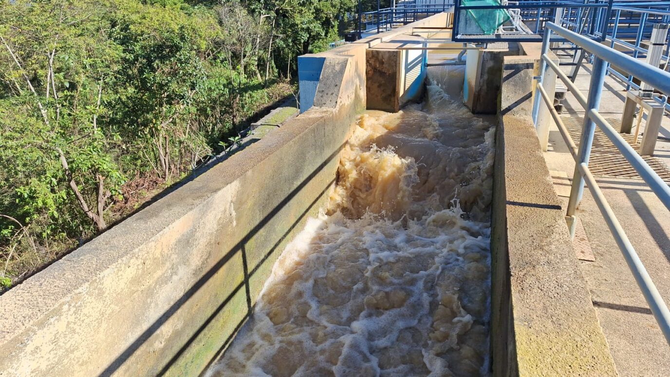 Alta turbidez no rio interfere no abastecimento de água em Navegantes Alta turbidez no rio interfere no abastecimento de água em Navegantes