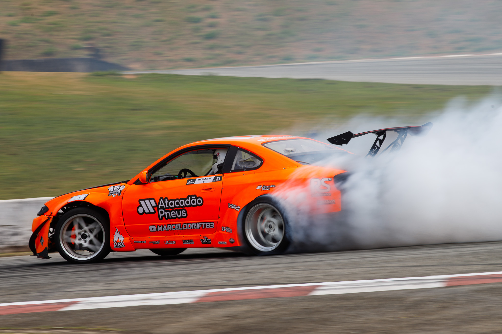 “Ultimate Drift 2025” desembarca em Balneário Camboriú. Etapa catarinense recheada de emoção e clima junino