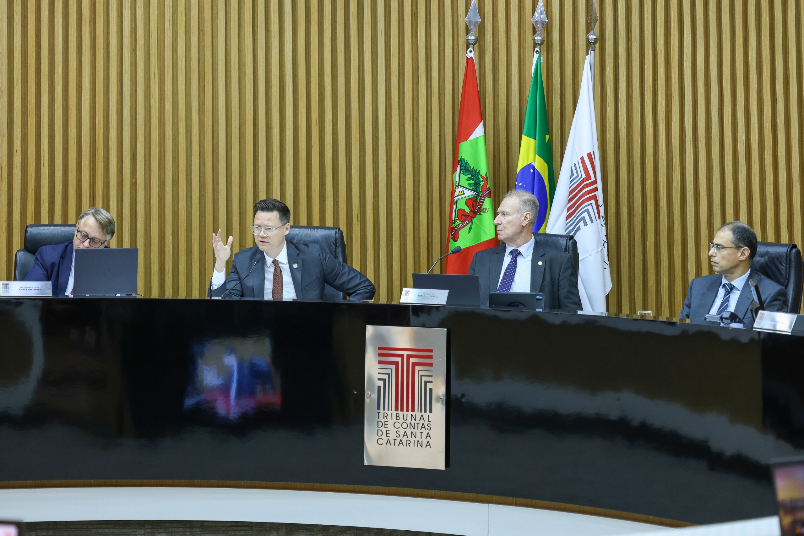 Contas de 2024 do Governo de Santa Catarina são aprovadas por unanimidade pelo TCE/SC Contas de 2024 do Governo de Santa Catarina são aprovadas por unanimidade pelo TCE/SC