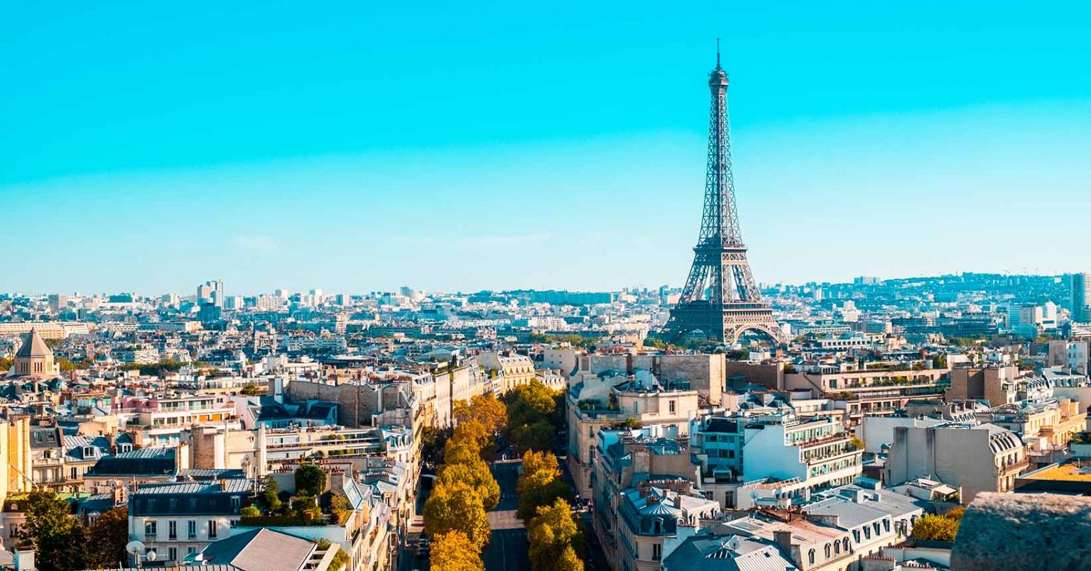 Calor em Paris! Topo da Torre Eiffel é fechado a visitantes devido às altas temperaturas