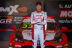 O piloto de Stock Car Nelson Piquet Jr. estará em Blumenau (SC) nesta terça-feira (8)