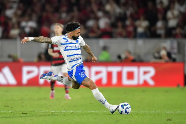 Atitude de Gabigol com a torcida do Flamengo divide opiniões: ‘Isso prova’