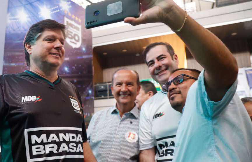 Com mais de seis mil participantes, MDB/SC promove maior evento político de Santa Catarina Com mais de seis mil participantes, MDB/SC promove maior evento político de Santa Catarina