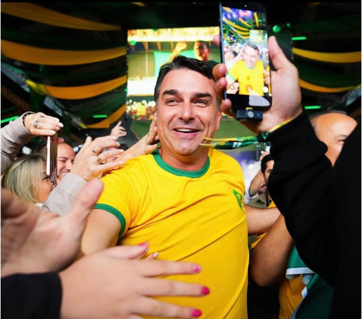 Tensão na Direita em SC: João Rodrigues reage à declaração de Flávio Bolsonaro