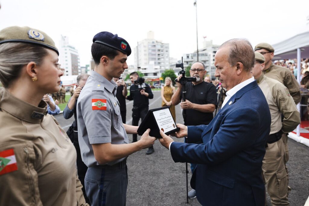Governo do Estado forma 948 novos soldados temporários da Polícia Militar de Santa Catarina